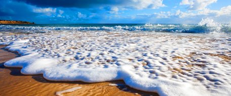 Visit These 5 Cairns Beaches Near Cairns City Centre
